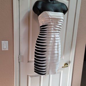 Perfect Summer dress! BCBGMaxAzria removable strap black/white transition NWT!